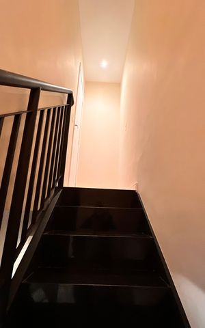 Apartamento para alugar com 165m², 3 quartos e 2 vagas Apartamento para alugar com 165m², 3 quartos e 2 vagasEscada cobertura