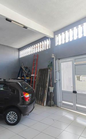 Casa à venda com 240m², 2 quartos e 3 vagasGaragem
