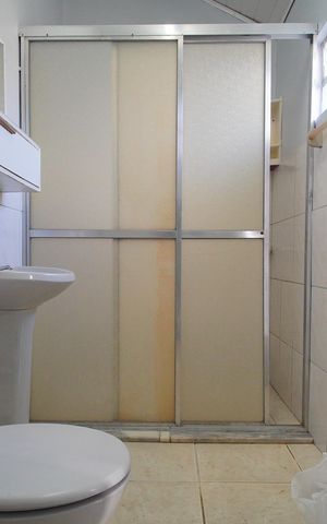 Casa à venda com 70m², 2 quartos e 5 vagasBanheiro 2