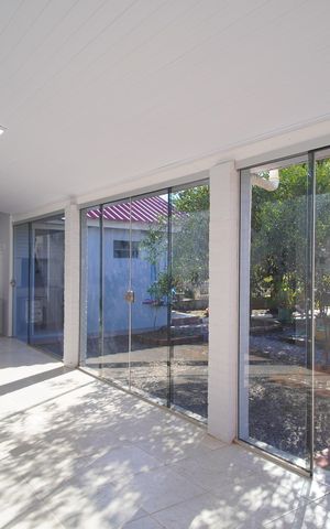 Casa à venda com 70m², 2 quartos e 5 vagasSala/Cozinha