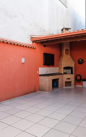 Casa à venda com 203m², 3 quartos e 2 vagasQuintal