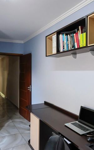 Casa à venda com 203m², 3 quartos e 2 vagasQuarto 2