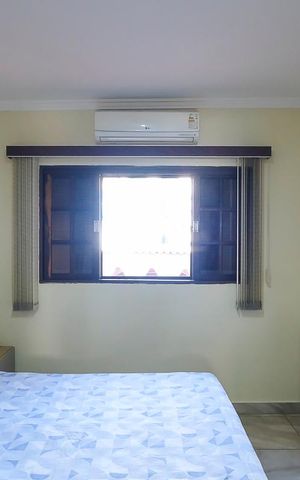 Casa à venda com 203m², 3 quartos e 2 vagasSuíte