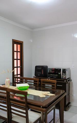 Casa à venda com 203m², 3 quartos e 2 vagasCozinha