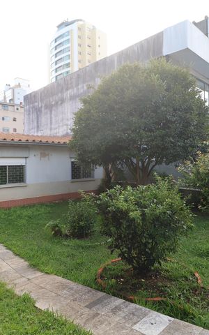 Casa à venda com 101m², 2 quartos e 2 vagasÁrea externa