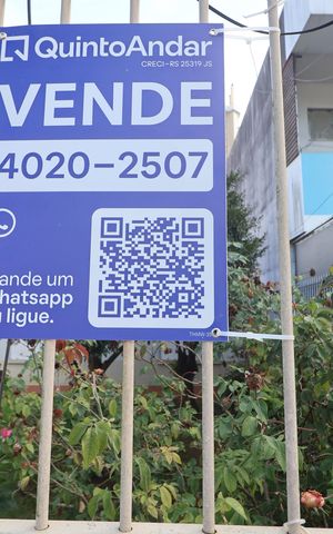 Casa à venda com 101m², 2 quartos e 2 vagasPlaca