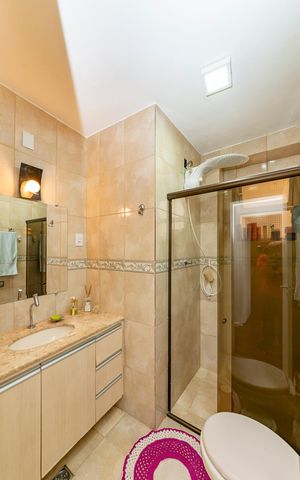 Apartamento à venda com 60m², 2 quartos e 1 vaga Apartamento à venda com 60m², 2 quartos e 1 vagaBanheiro Social