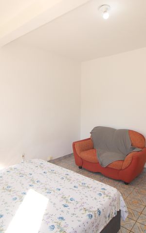 Casa à venda com 161m², 4 quartos e 2 vagasCasa 2 - Sala / Quarto