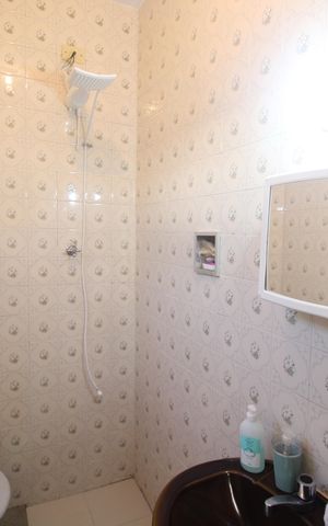 Casa à venda com 161m², 4 quartos e 2 vagasBanheiro