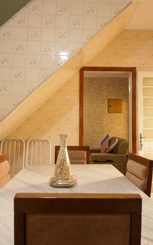 Casa à venda com 128m², 3 quartos e 8 vagas Casa à venda com 128m², 3 quartos e 8 vagasCozinha