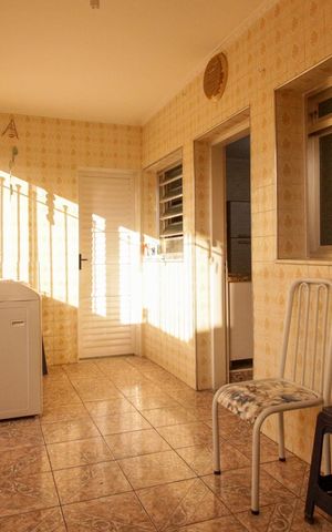 Casa à venda com 128m², 3 quartos e 8 vagas Casa à venda com 128m², 3 quartos e 8 vagasLavanderia