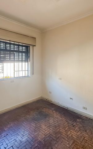 Casa à venda com 447m², 3 quartos e 6 vagas Casa à venda com 447m², 3 quartos e 6 vagasQuarto 2