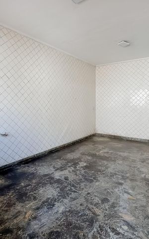 Casa à venda com 447m², 3 quartos e 6 vagas Casa à venda com 447m², 3 quartos e 6 vagasCozinha