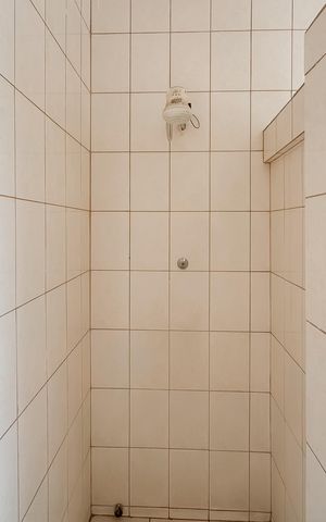 Casa à venda com 447m², 3 quartos e 6 vagas Casa à venda com 447m², 3 quartos e 6 vagasBanheiro