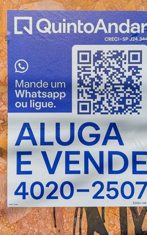 Casa à venda com 447m², 3 quartos e 6 vagas Casa à venda com 447m², 3 quartos e 6 vagasEDQU-145