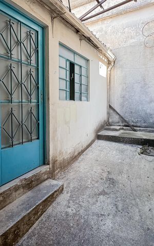 Casa à venda com 447m², 3 quartos e 6 vagas Casa à venda com 447m², 3 quartos e 6 vagasTérreo
