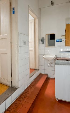 Casa à venda com 447m², 3 quartos e 6 vagas Casa à venda com 447m², 3 quartos e 6 vagasBanheiros - Térreo