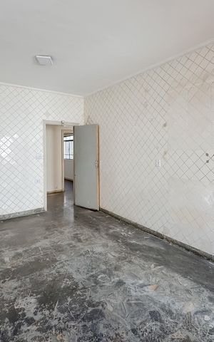 Casa à venda com 447m², 3 quartos e 6 vagas Casa à venda com 447m², 3 quartos e 6 vagasCozinha