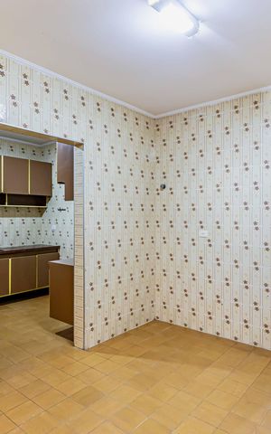 Casa à venda com 110m², 3 quartos e 2 vagas Casa à venda com 110m², 3 quartos e 2 vagasCopa