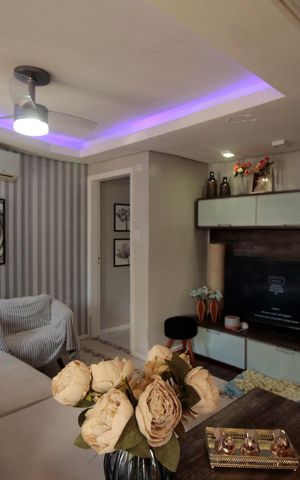 Casa à venda com 227m², 4 quartos e 2 vagas Casa à venda com 227m², 4 quartos e 2 vagasSala