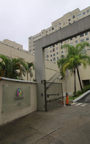 Apartamento à venda com 50m², 2 quartos e sem vagaFachada e portaria