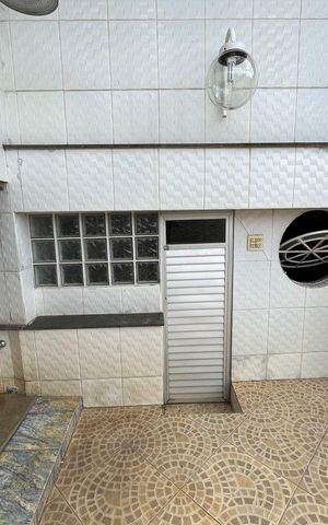 Casa para alugar com 630m², 4 quartos e 6 vagas
