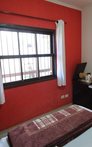 Casa à venda com 160m², 3 quartos e 8 vagasQuarto 2