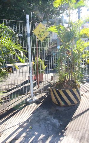 Casa à venda com 160m², 3 quartos e 8 vagasFachada