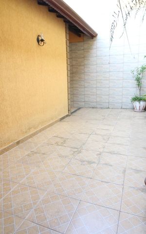Casa à venda com 160m², 3 quartos e 8 vagasChurrasqueira