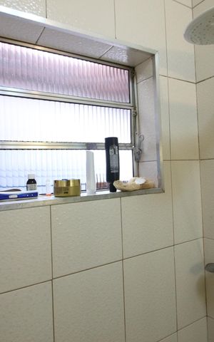 Casa à venda com 160m², 3 quartos e 8 vagasBanheiro