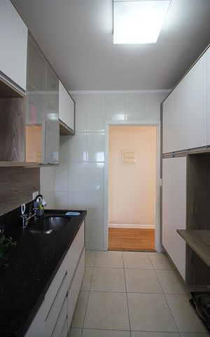 Apartamento à venda com 80m², 2 quartos e 1 vagaCozinha e Área de Serviço