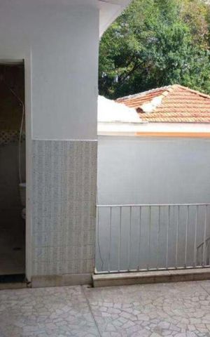 Casa para alugar com 300m², 2 quartos e 2 vagas Casa para alugar com 300m², 2 quartos e 2 vagasQuintal