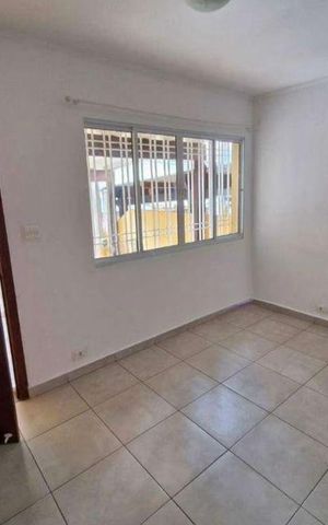 Casa para alugar com 260m², 2 quartos e 2 vagas Casa para alugar com 260m², 2 quartos e 2 vagasSala