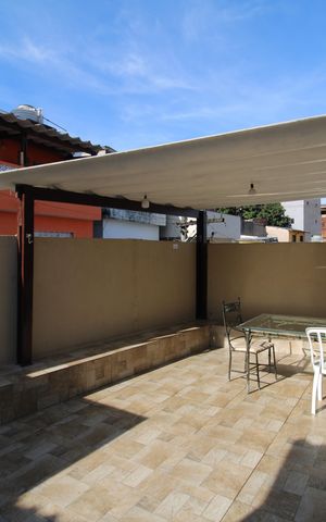 Casa à venda com 300m², 2 quartos e 2 vagasÁrea de Serviço