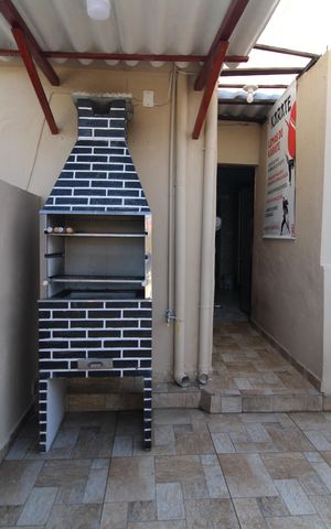 Casa à venda com 300m², 2 quartos e 2 vagasÁrea de Serviço