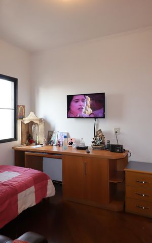 Apartamento à venda com 137m², 4 quartos e 2 vagasQuarto 2