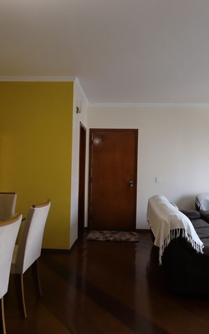 Apartamento à venda com 137m², 4 quartos e 2 vagasSala