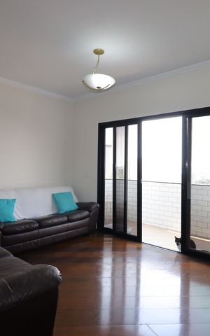 Apartamento à venda com 137m², 4 quartos e 2 vagasSala de Estar