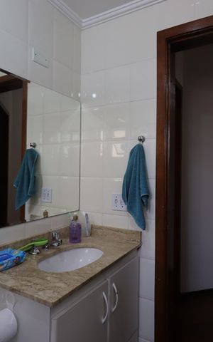 Apartamento à venda com 137m², 4 quartos e 2 vagasBanheiro Social