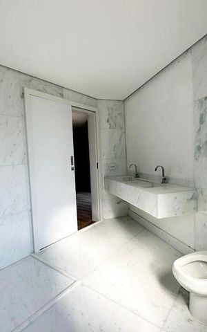 Apartamento à venda com 186m², 4 quartos e 3 vagas
