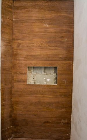Apartamento à venda com 95m², 2 quartos e 1 vaga Apartamento à venda com 95m², 2 quartos e 1 vagaBanheiro da Suíte