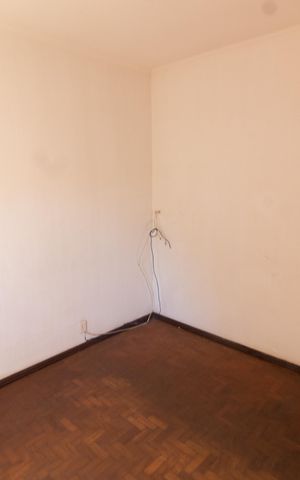 Casa à venda com 170m², 3 quartos e 4 vagas Casa à venda com 170m², 3 quartos e 4 vagasQuarto 2