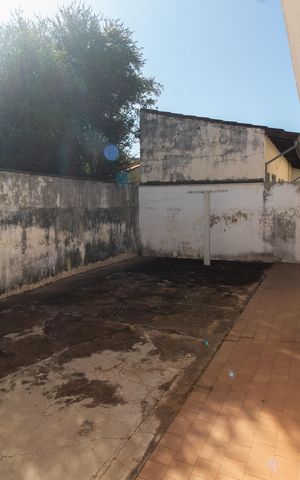 Casa à venda com 170m², 3 quartos e 4 vagas Casa à venda com 170m², 3 quartos e 4 vagasÁrea Externo