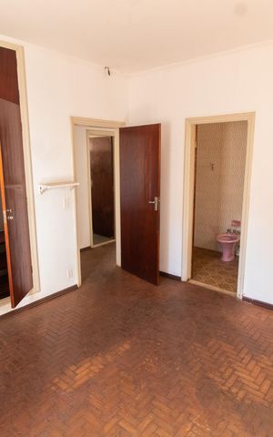 Casa à venda com 170m², 3 quartos e 4 vagas Casa à venda com 170m², 3 quartos e 4 vagasSuíte