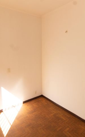 Casa à venda com 170m², 3 quartos e 4 vagas Casa à venda com 170m², 3 quartos e 4 vagasQuarto 1