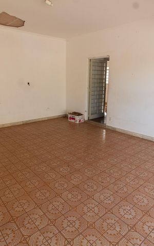 Casa à venda com 170m², 3 quartos e 4 vagas Casa à venda com 170m², 3 quartos e 4 vagasÁrea Externo