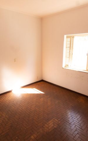 Casa à venda com 170m², 3 quartos e 4 vagas Casa à venda com 170m², 3 quartos e 4 vagasSuíte