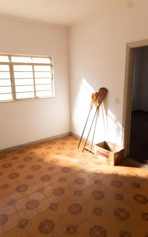 Casa à venda com 170m², 3 quartos e 4 vagas Casa à venda com 170m², 3 quartos e 4 vagasCopa