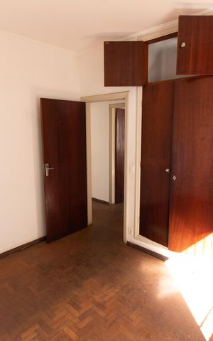 Casa à venda com 170m², 3 quartos e 4 vagas Casa à venda com 170m², 3 quartos e 4 vagasQuarto 2