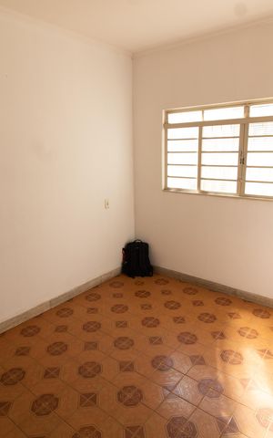 Casa à venda com 170m², 3 quartos e 4 vagas Casa à venda com 170m², 3 quartos e 4 vagasCopa